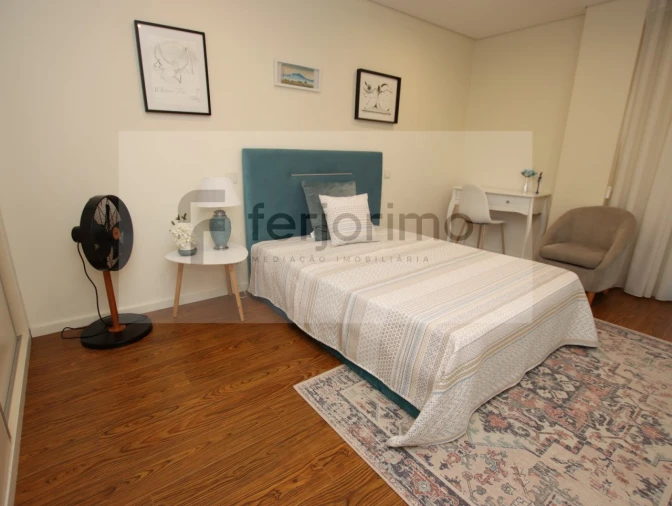 Apartamento T3 para Venda em Urgezes Foto 23
