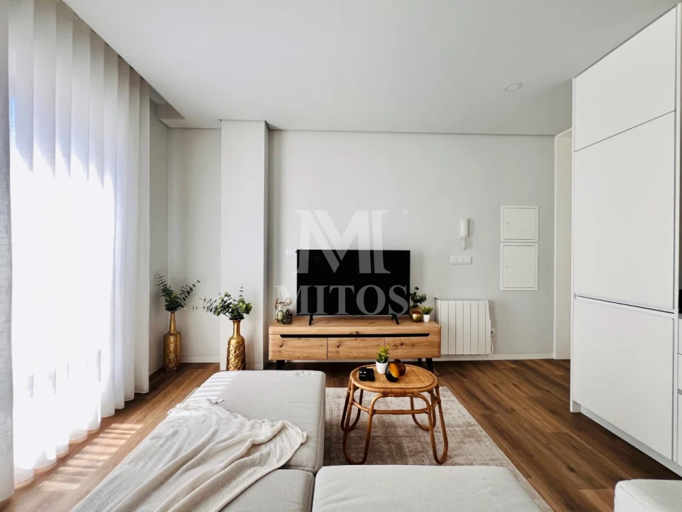 Apartamento T1 para Arrendamento em Santa Maria Maior e Monserrate e Meadela Foto 4