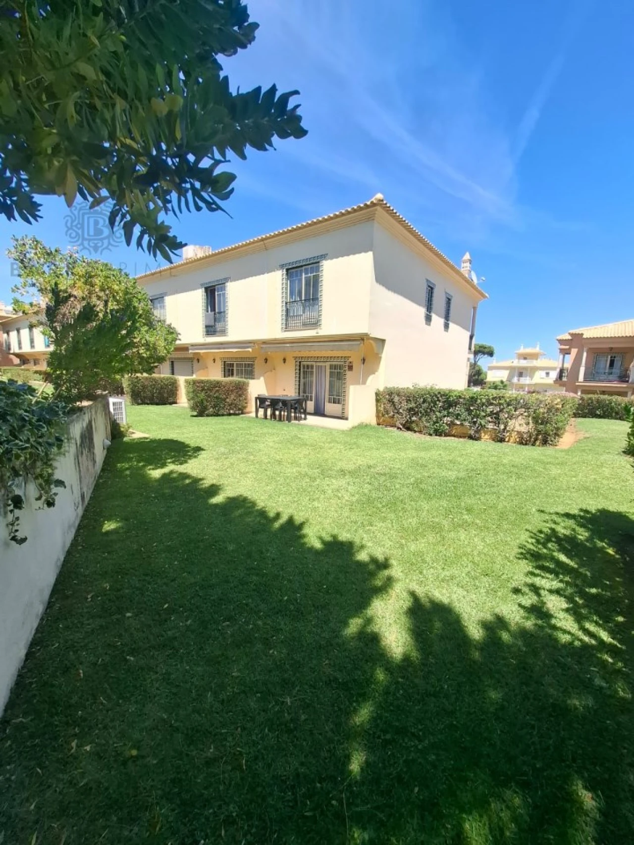 Moradia T2 para Venda em Albufeira e Olhos de Água Foto 1