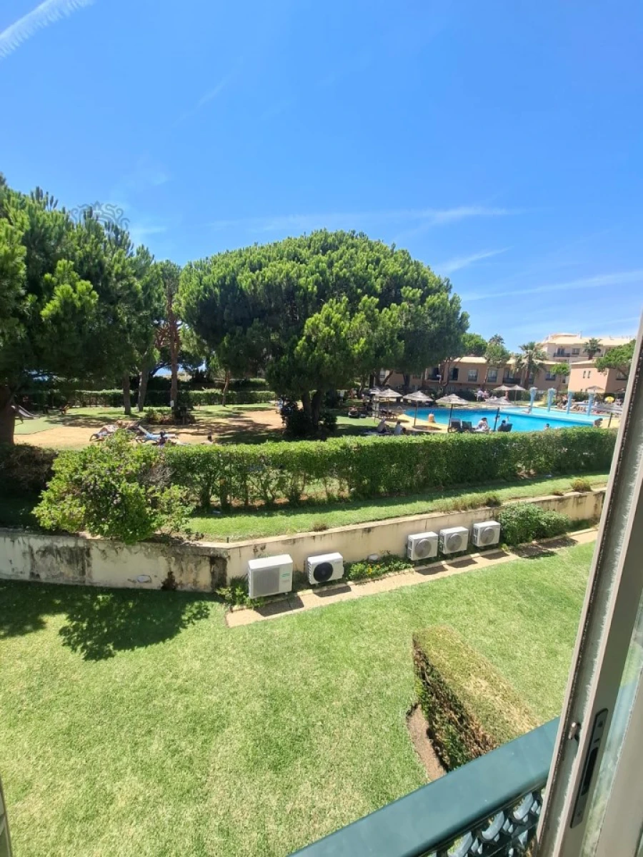 Moradia T2 para Venda em Albufeira e Olhos de Água Foto 3