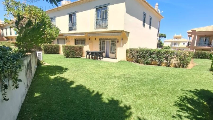 Moradia T2 para Venda em Albufeira e Olhos de Água