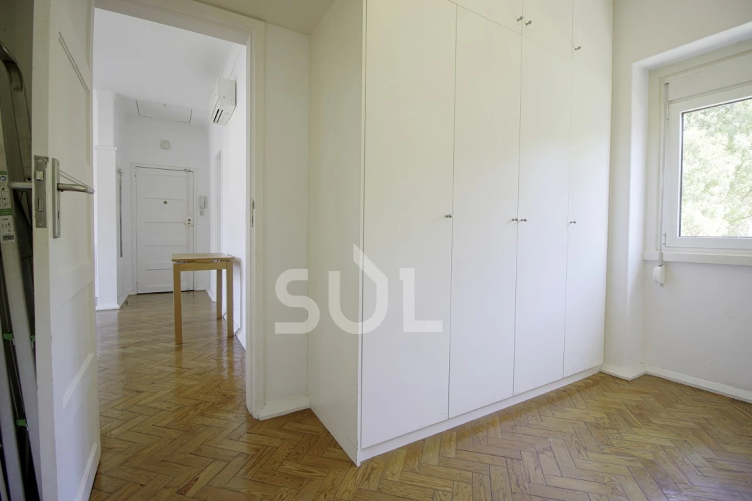 Apartamento T2 para Venda em Alvalade Foto 14