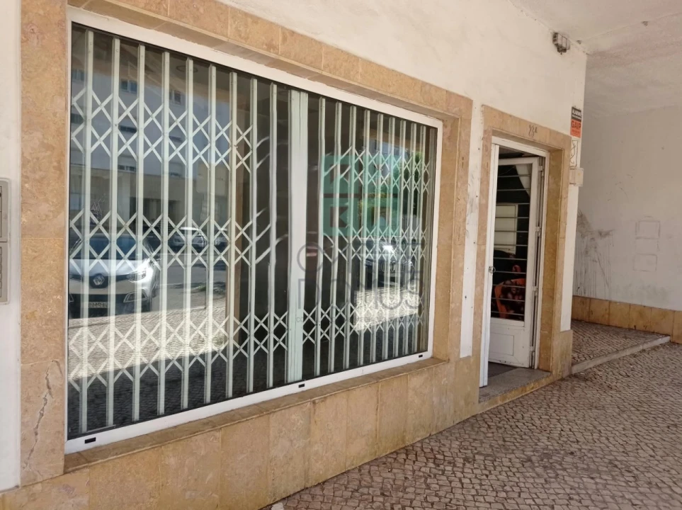 Loja para Venda em Carnide Foto 2