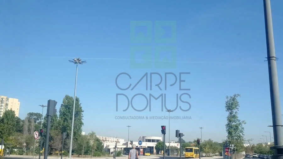Loja para Venda em Carnide