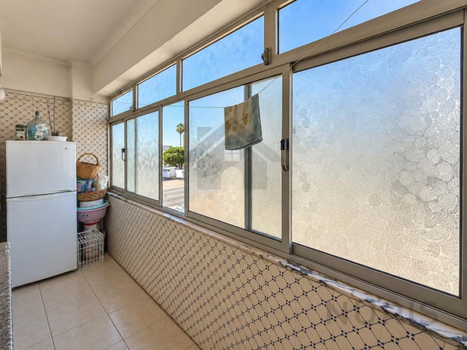 Apartamento T3 para Venda em Portimão Foto 5