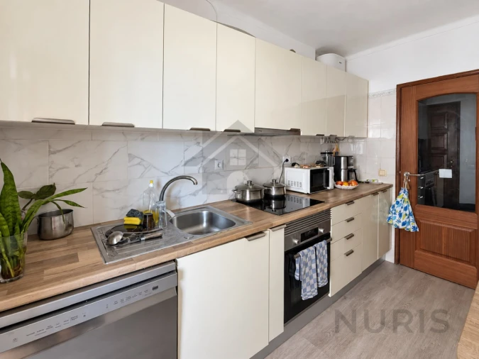 Apartamento T3 para Venda em Portimão Foto 3