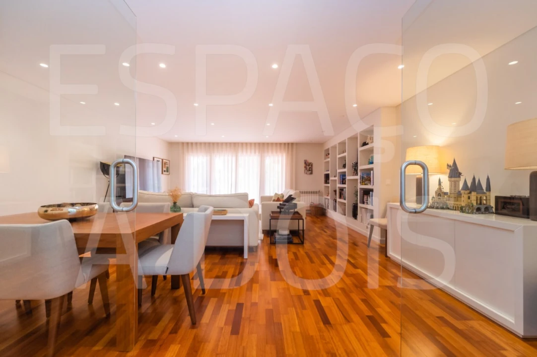 Apartamento T3 para Venda em Queluz e Belas Foto 6