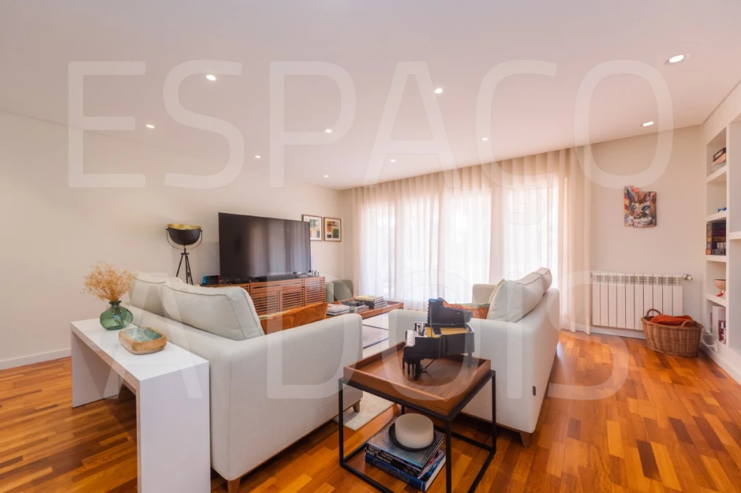 Apartamento T3 para Venda em Queluz e Belas Foto 9