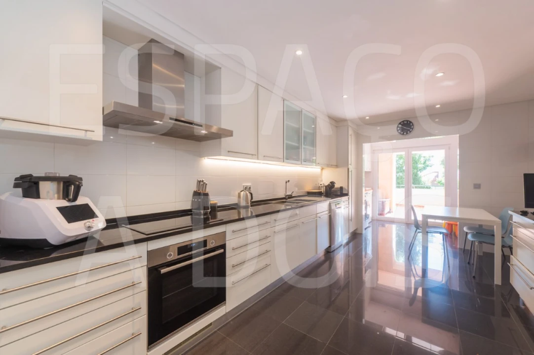Apartamento T3 para Venda em Queluz e Belas Foto 26