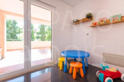 Apartamento T3 para Venda em Queluz e Belas