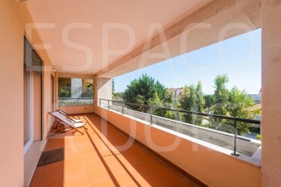 Apartamento T3 para Venda em Queluz e Belas