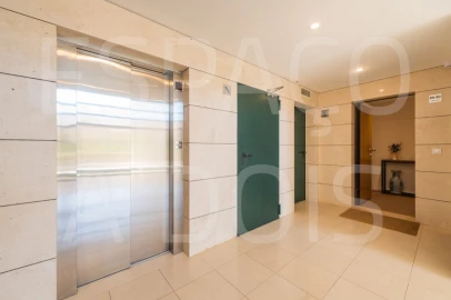 Apartamento T3 para Venda em Queluz e Belas