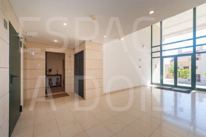 Apartamento T3 para Venda em Queluz e Belas