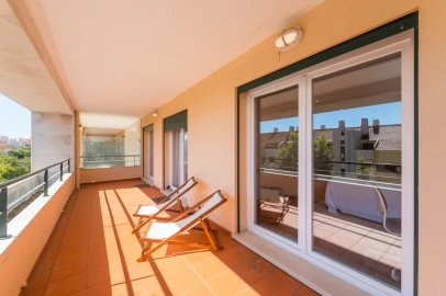 Apartamento T3 para Venda em Queluz e Belas