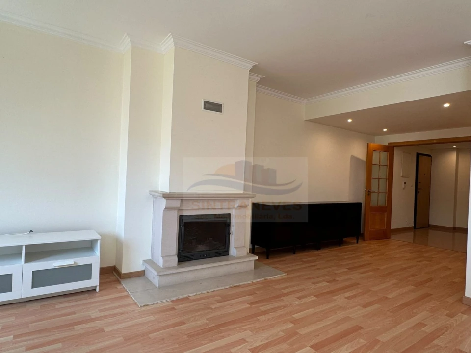 Apartamento T3 para Venda em Mina de Água Foto 13