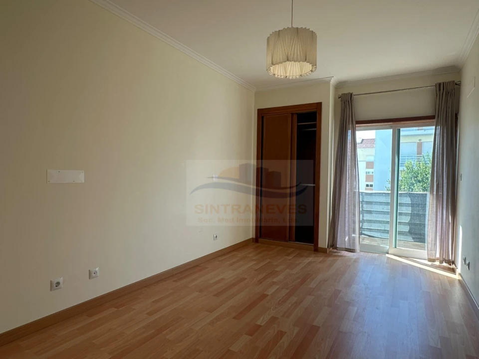 Apartamento T3 para Venda em Mina de Água Foto 32