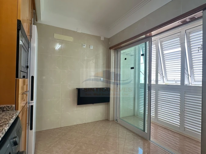 Apartamento T3 para Venda em Mina de Água Foto 5