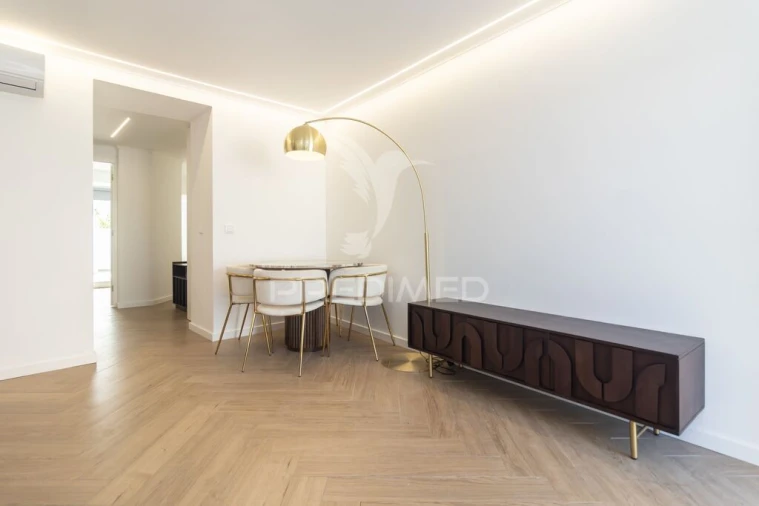 Apartamento T1 para Venda em Barreiro e Lavradio Foto 3