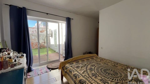 Moradia T3 para Venda em Santo Antonio dos Olivais
