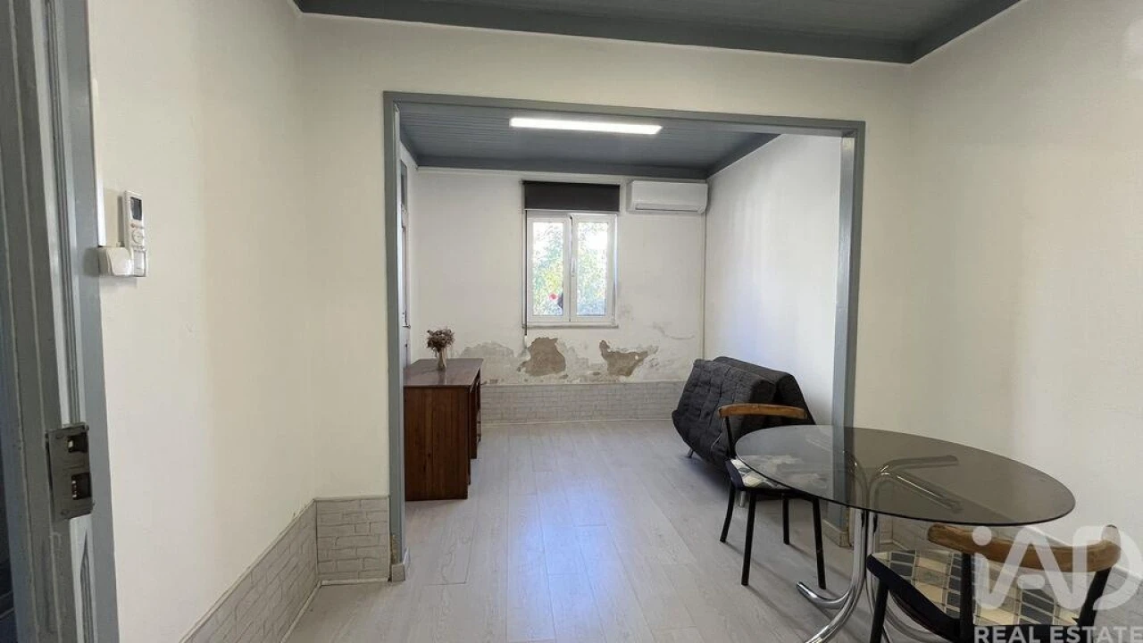 Moradia T3 para Venda em Santo Antonio dos Olivais Foto 25