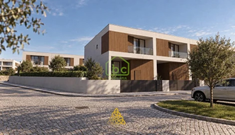 Moradia T3 para Venda em Touguinha e Touguinhó