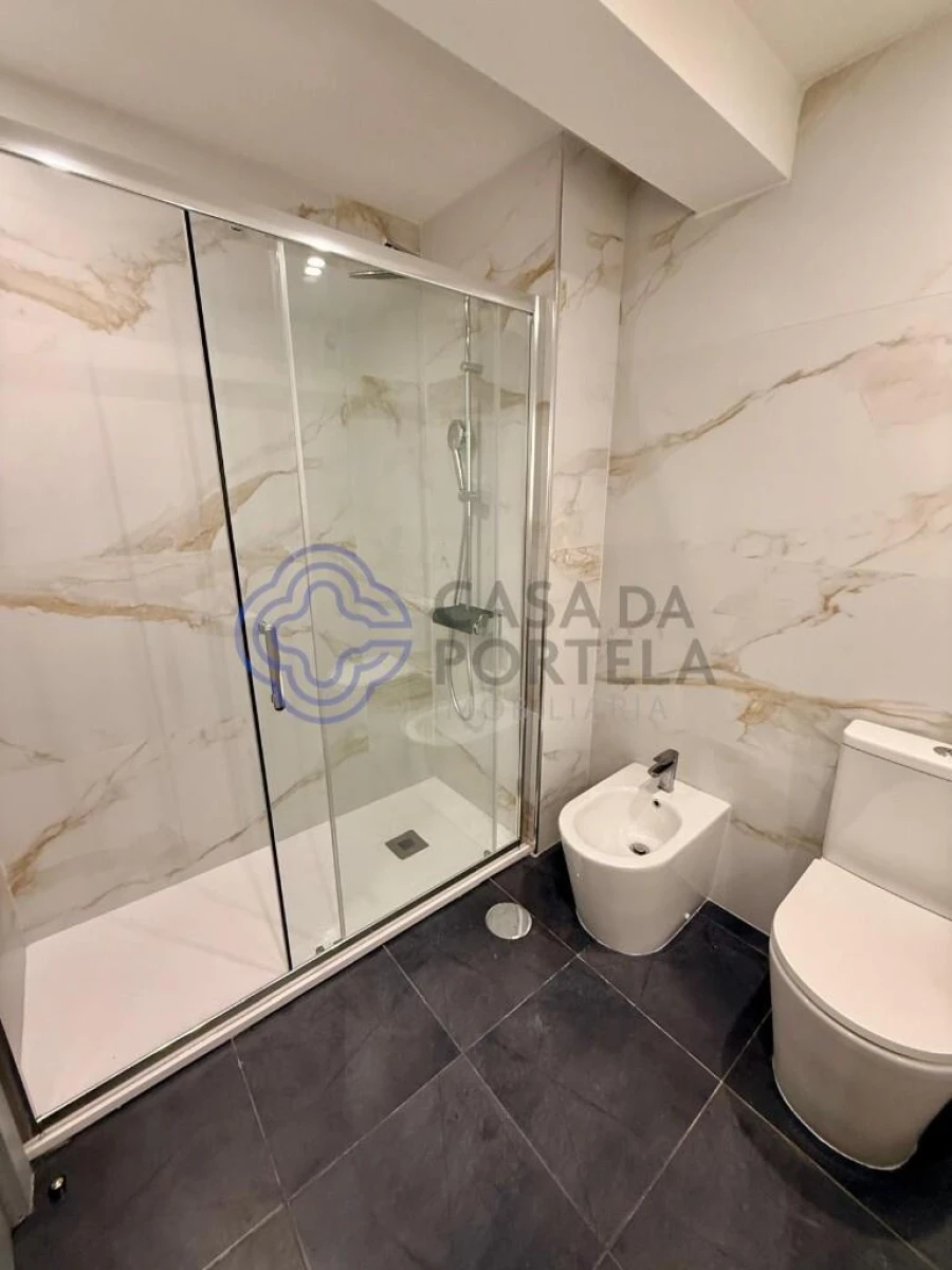 Apartamento T2 para Venda em São Mamede de Infesta e Senhora da Hora Foto 13