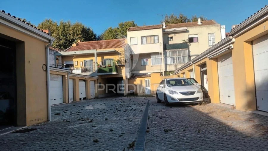 Garagem para Venda em Moita Foto 7