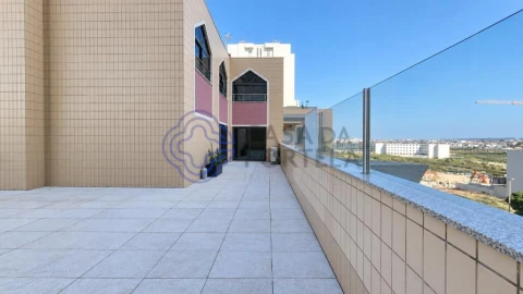Apartamento T3 para Venda em Póvoa de Varzim, Beiriz e Argivai
