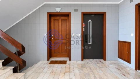 Apartamento T3 para Venda em Póvoa de Varzim, Beiriz e Argivai