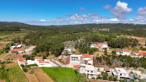 Moradia T4 para Venda em São Martinho do Porto