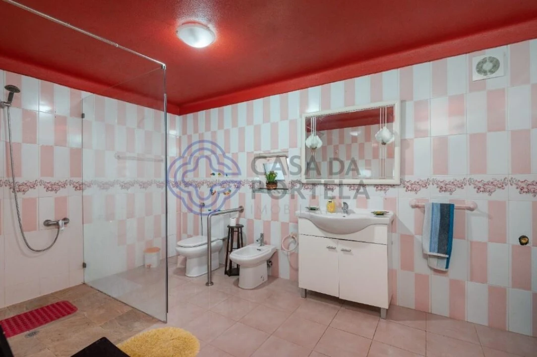 Moradia T2 para Venda em Carvalhal Foto 34