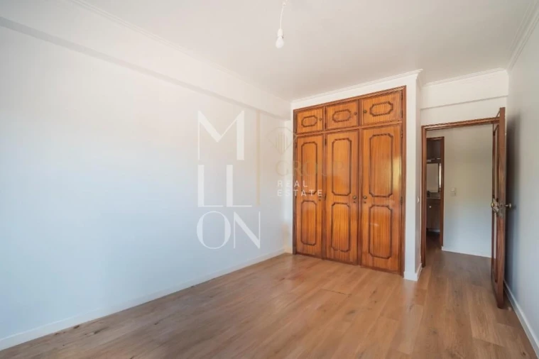 Apartamento T3 para Venda em Cascais e Estoril Foto 11