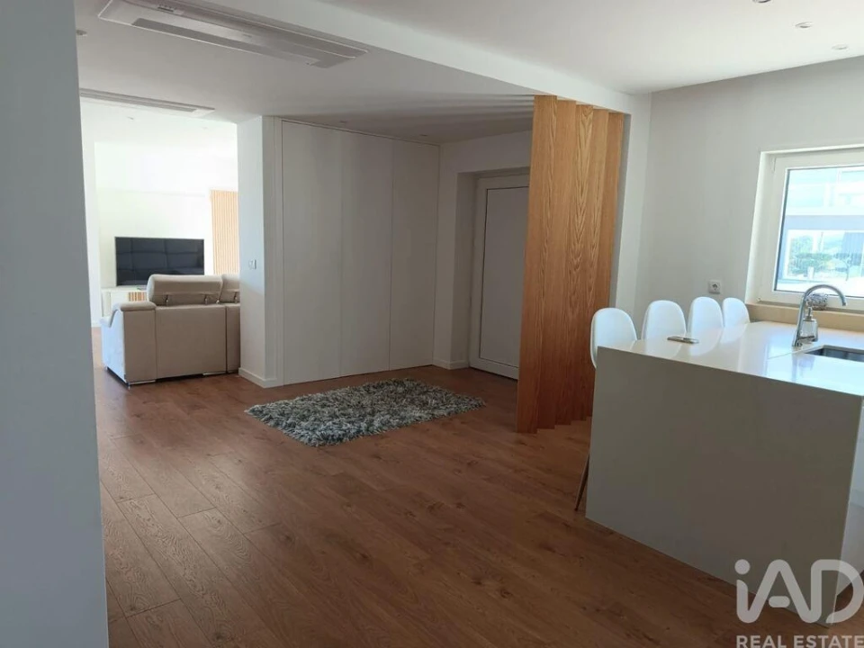 Moradia T3 para Venda em Avessadas e Rosém Foto 10