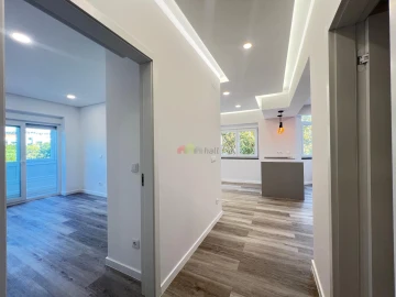 Apartamento T2 para Venda em Corroios
