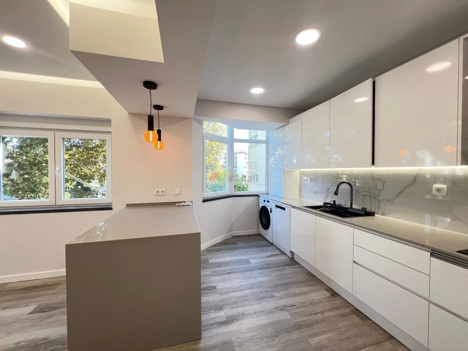 Apartamento T2 para Venda em Corroios Foto 4