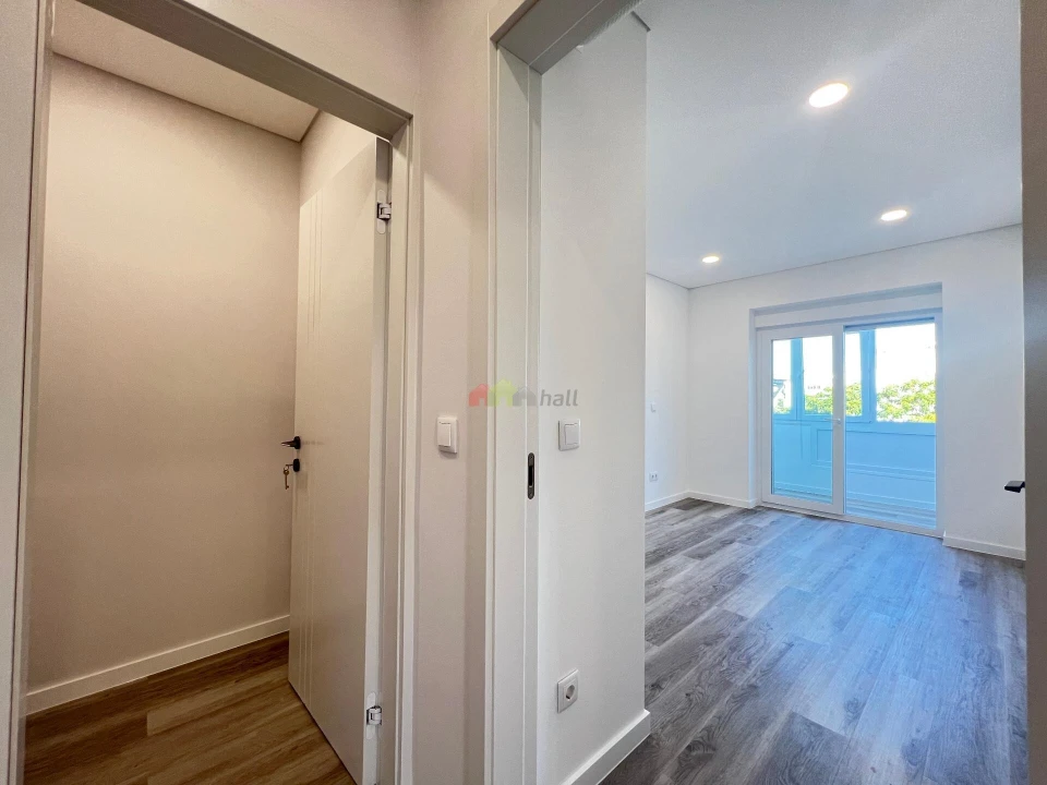 Apartamento T2 para Venda em Corroios Foto 7