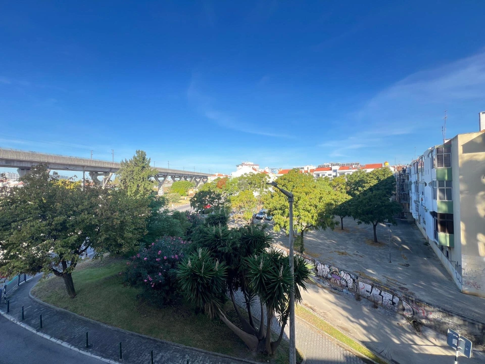 Apartamento T2 para Venda em Corroios Foto 15