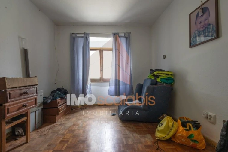 Moradia T4 para Venda em Tornada e Salir do Porto Foto 5