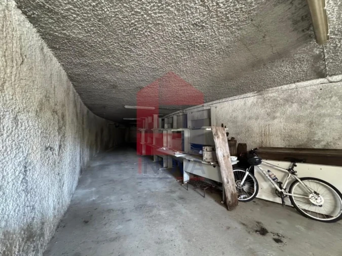 Moradia T5 para Venda em Oriz (Santa Marinha) e Oriz (São Miguel) Foto 27