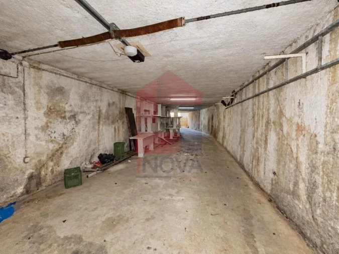 Moradia T5 para Venda em Oriz (Santa Marinha) e Oriz (São Miguel) Foto 28