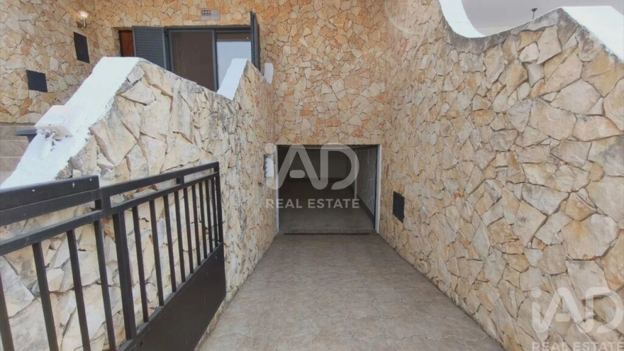 Moradia T3 para Venda em Montenegro Foto 38