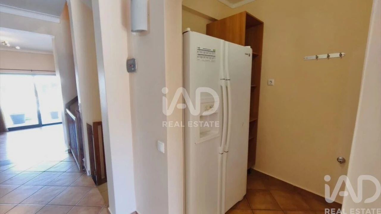 Moradia T3 para Venda em Montenegro Foto 11