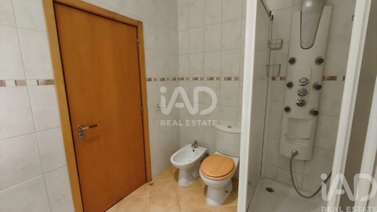 Moradia T3 para Venda em Montenegro Foto 29
