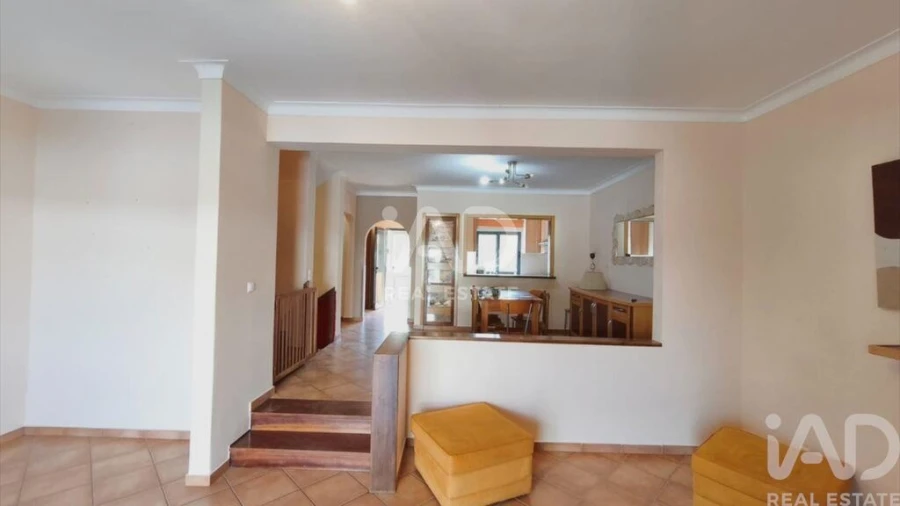 Moradia T3 para Venda em Montenegro Foto 4