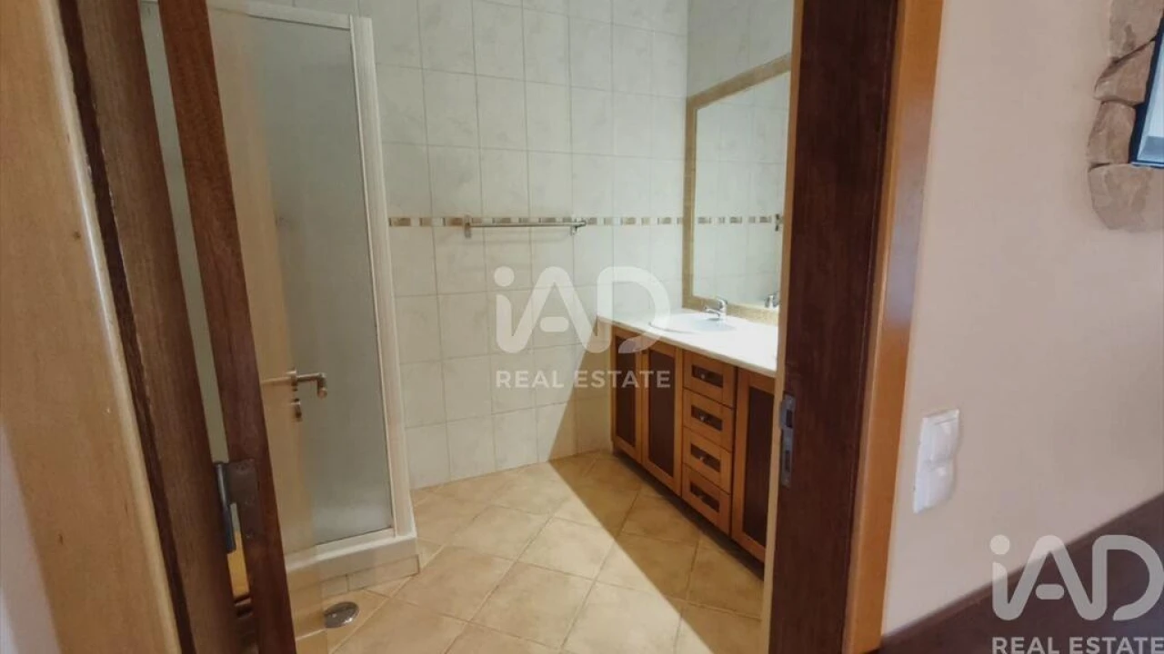Moradia T3 para Venda em Montenegro Foto 24