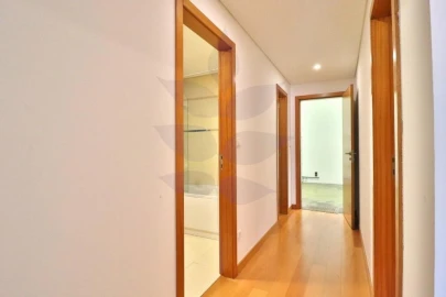 Apartamento T1 para Venda em Nogueira, Fraião e Lamaçães