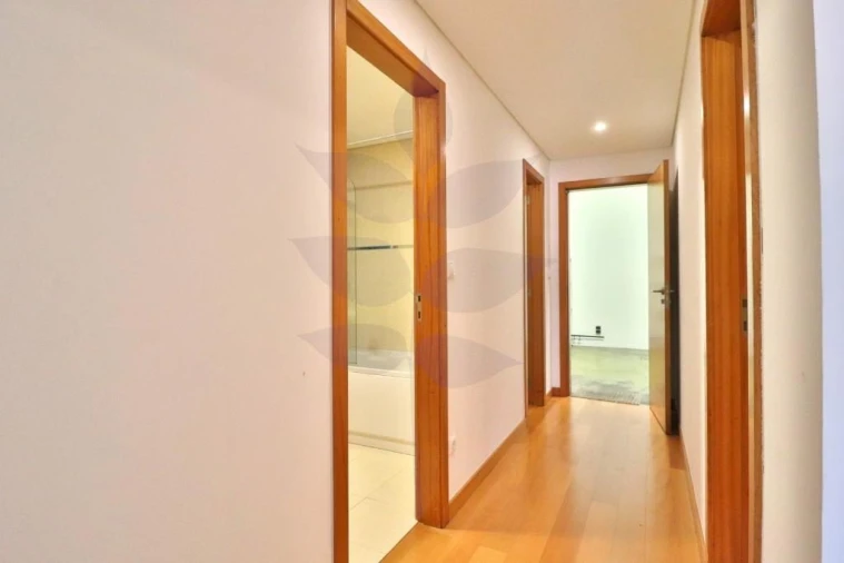 Apartamento T1 para Venda em Nogueira, Fraião e Lamaçães Foto 16