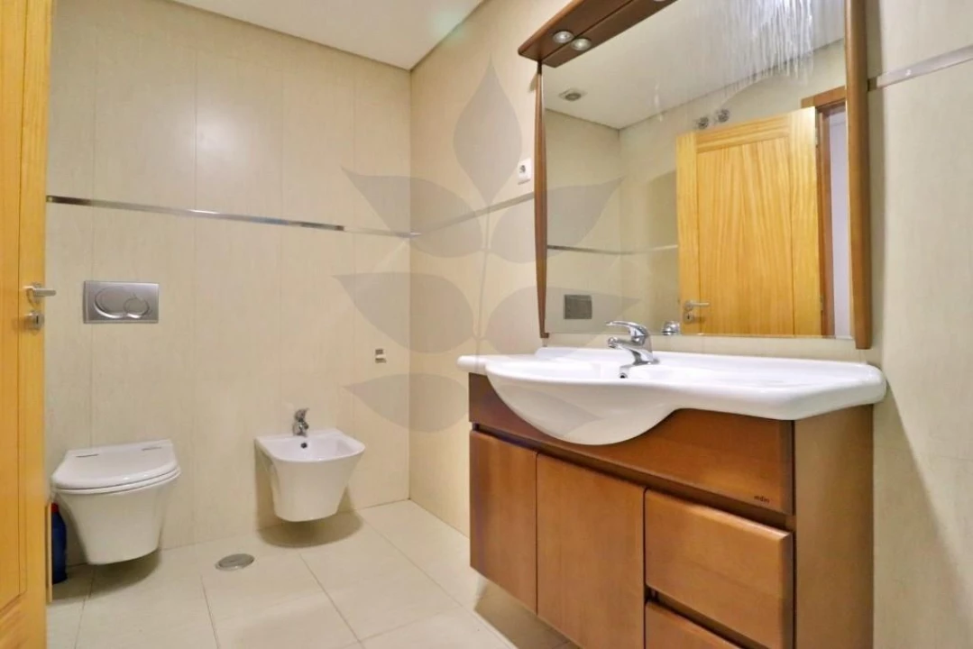 Apartamento T1 para Venda em Nogueira, Fraião e Lamaçães Foto 18