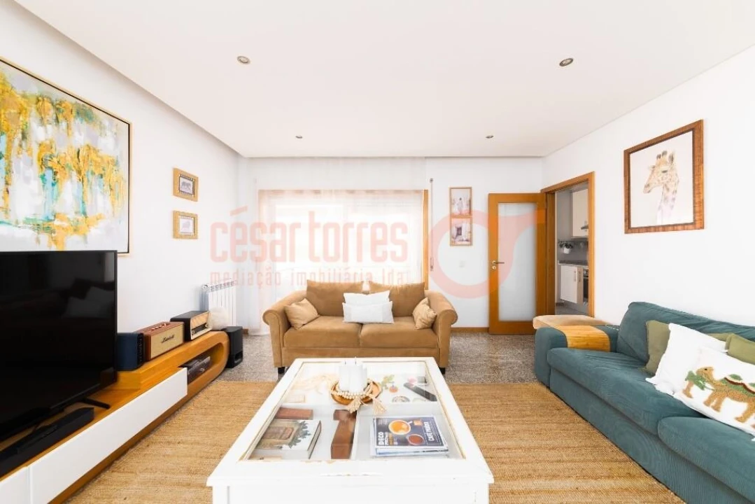 Apartamento T3 para Venda em São Felix da Marinha Foto 3