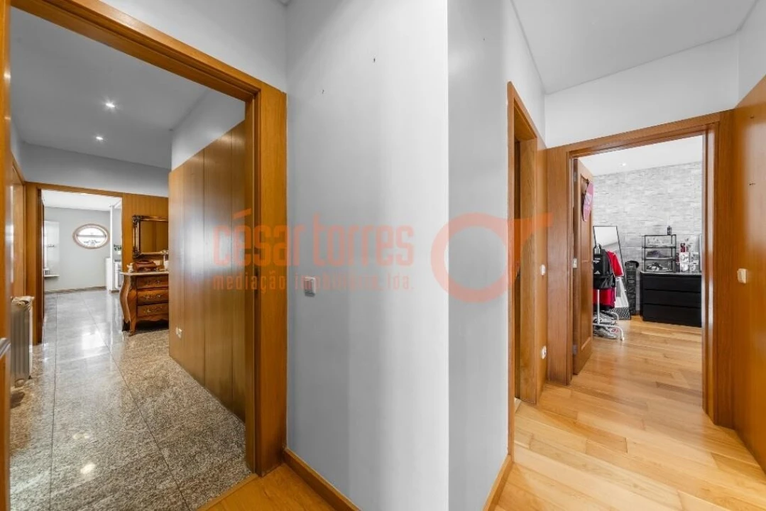 Apartamento T3 para Venda em São Felix da Marinha Foto 14